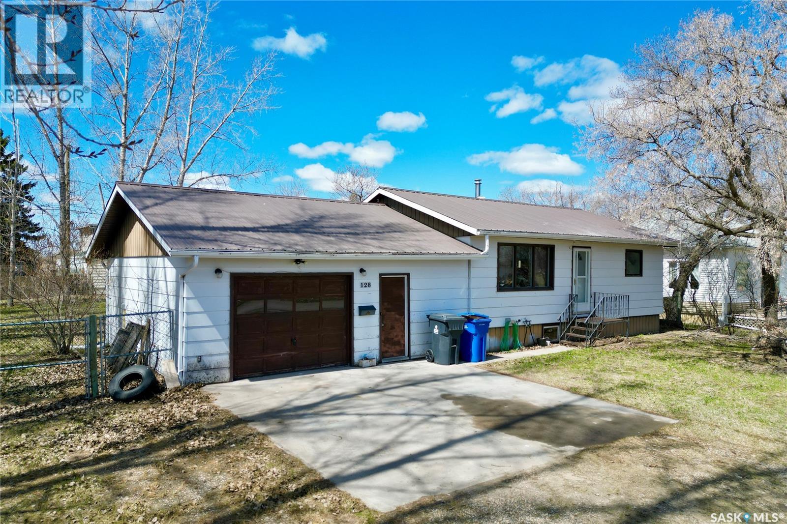 128 Pearson Street, Earl Grey, Saskatchewan  S0G 1J0 - Photo 37 - SK035261