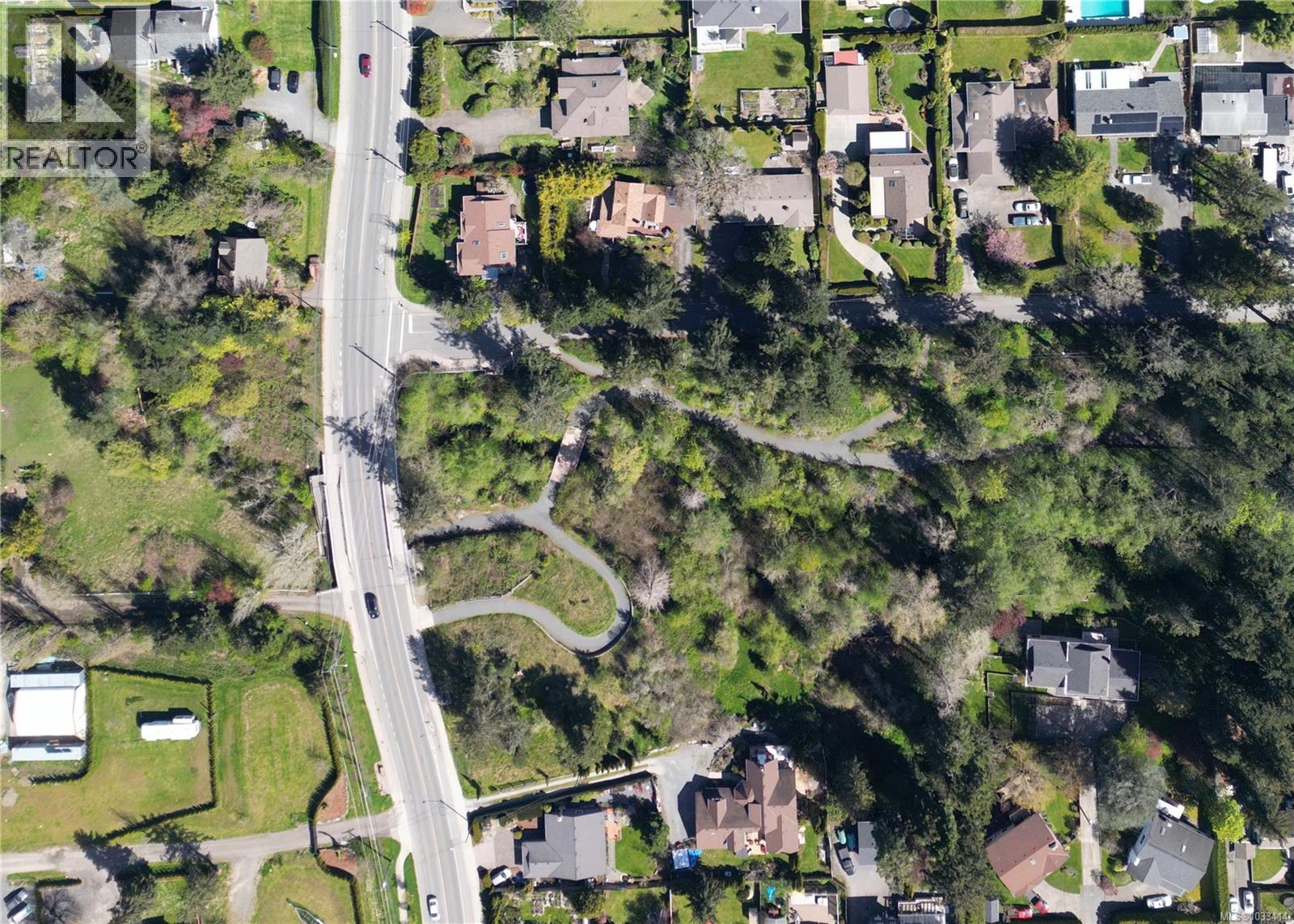 706 Lindsay St, Saanich, British Columbia  V8Z 3E1 - Photo 47 - 1033414