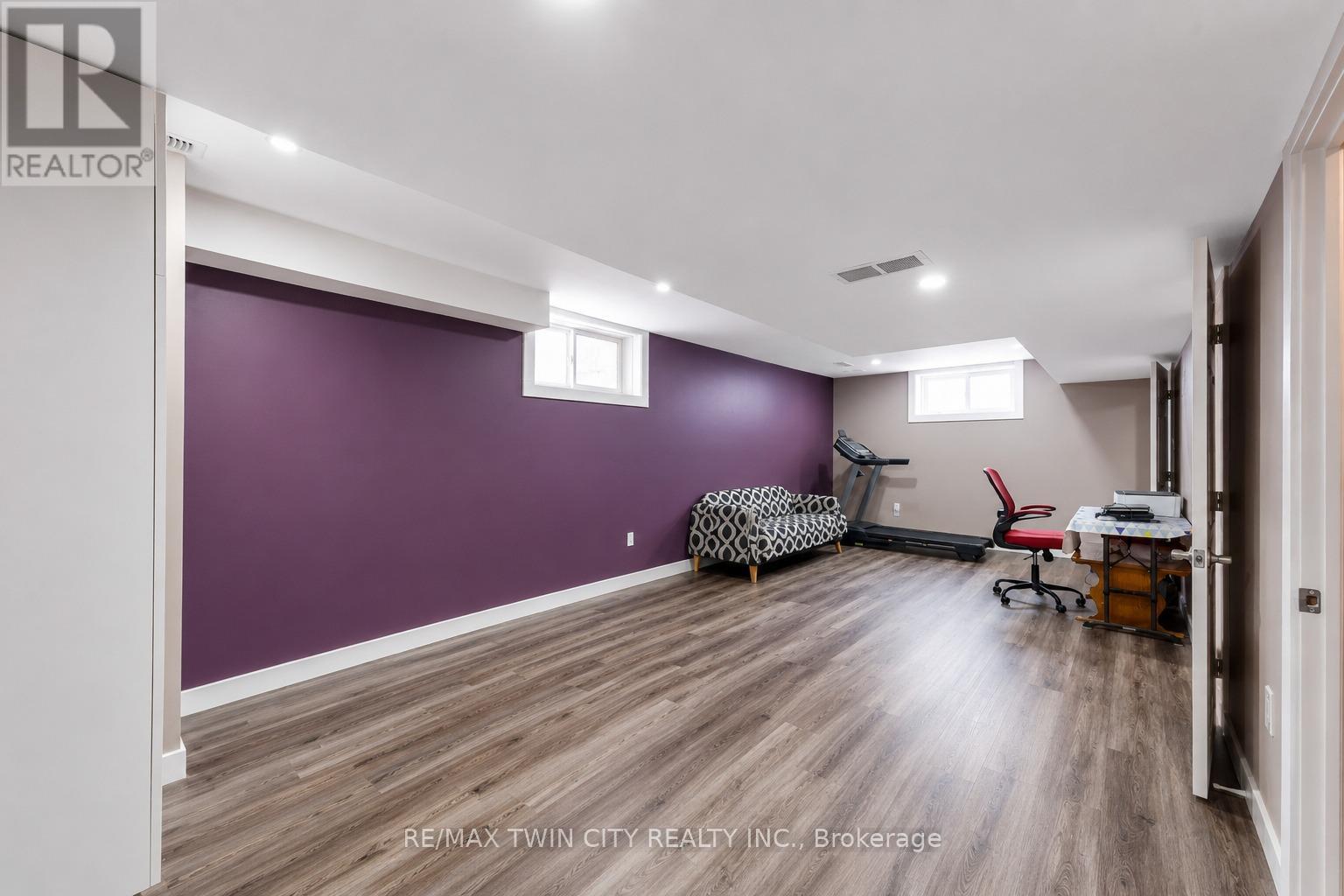 10 Sandybay Avenue, Kitchener, Ontario  N2A 0H7 - Photo 35 - X13098326
