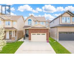 10 SANDYBAY AVENUE, Kitchener, Ontario