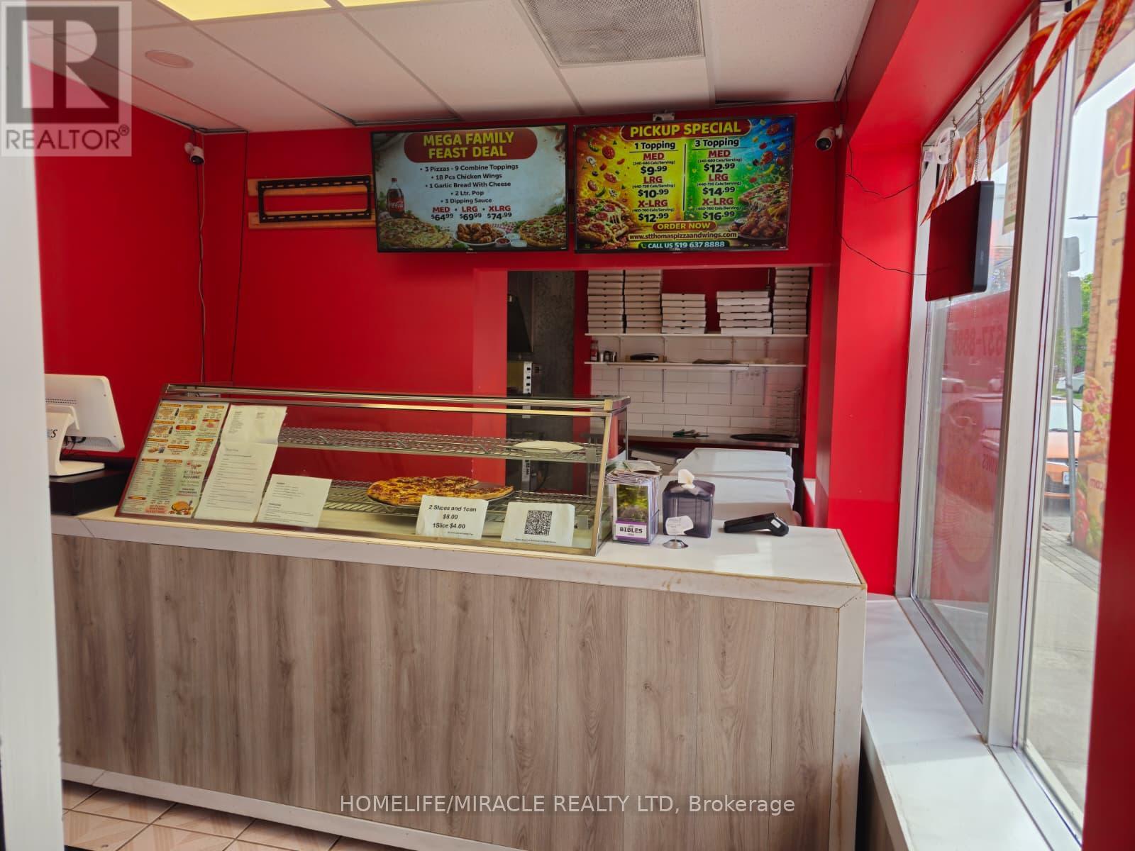 2 - 71 Ross Street, St. Thomas, Ontario  N5R 3X6 - Photo 2 - X13098392