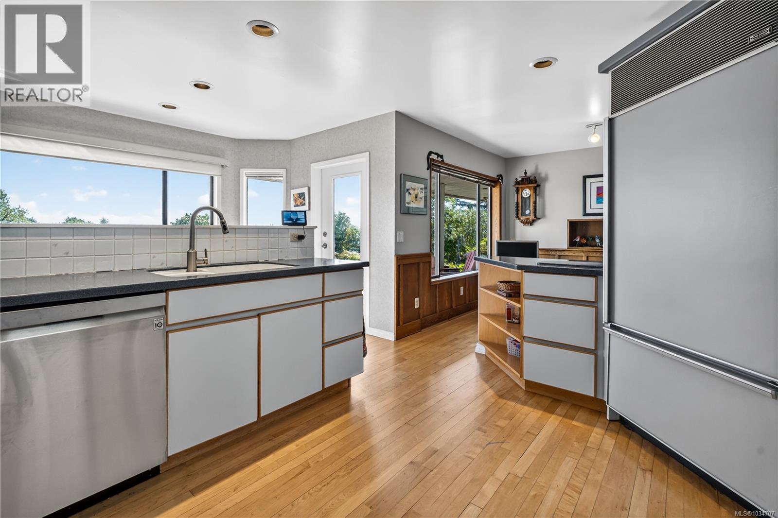 6454 Oldfield Rd, Central Saanich, British Columbia  V8M 1X8 - Photo 17 - 1034707