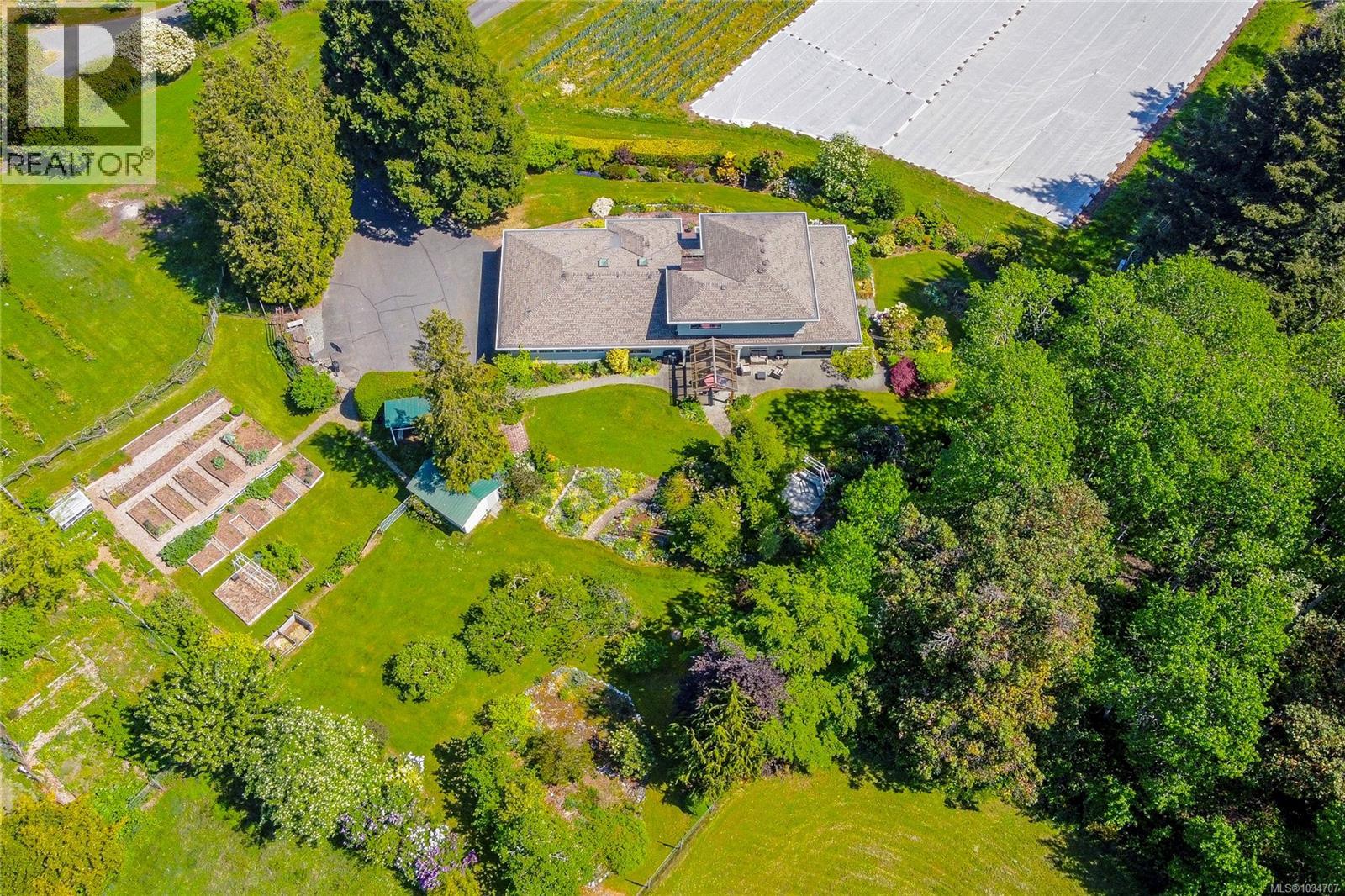 6454 Oldfield Rd, Central Saanich, British Columbia  V8M 1X8 - Photo 75 - 1034707
