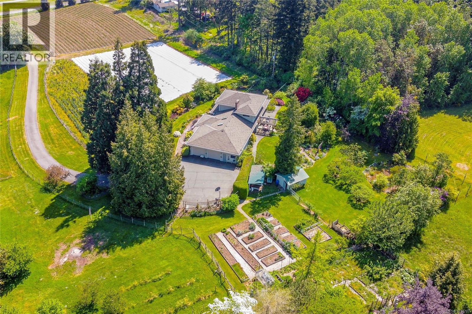 6454 Oldfield Rd, Central Saanich, British Columbia  V8M 1X8 - Photo 61 - 1034707