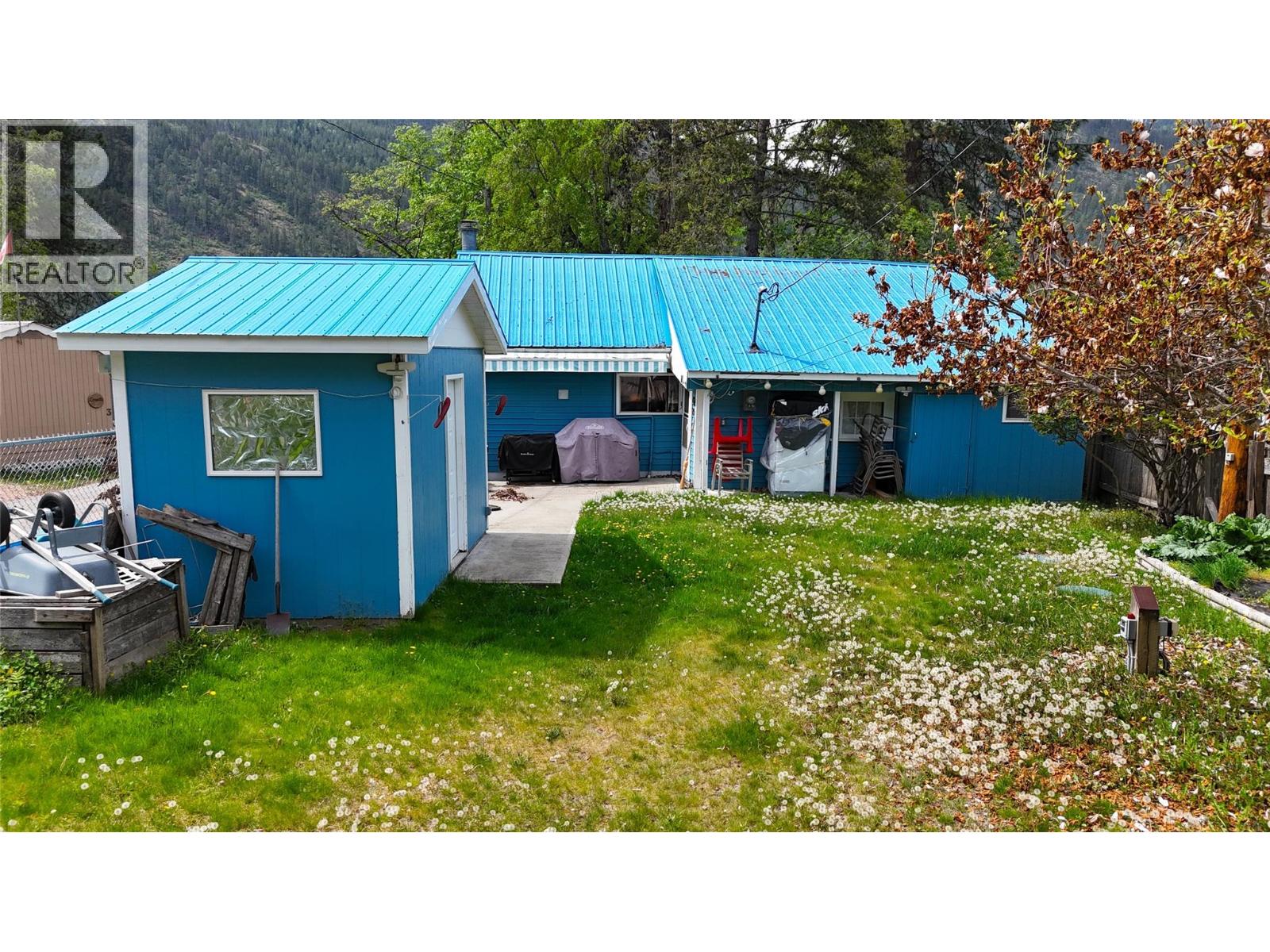 189 Alpine Road, Christina Lake, British Columbia  V0H 1E1 - Photo 10 - 10386446