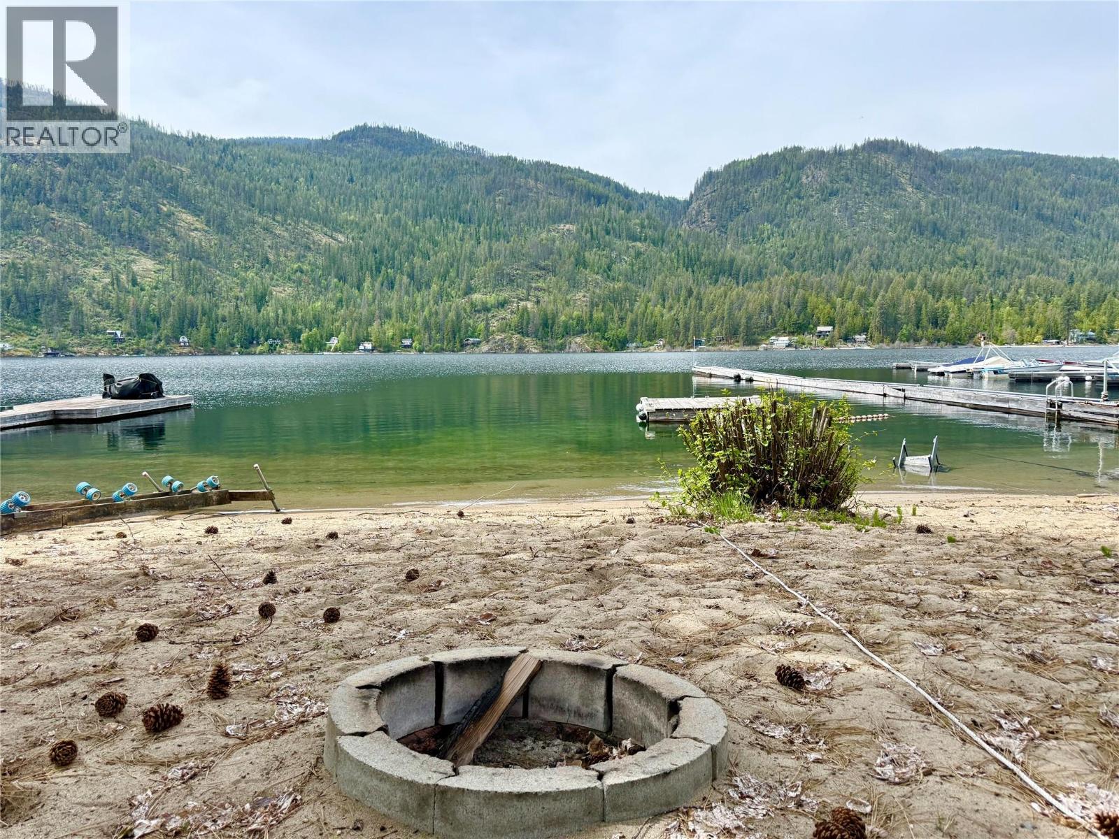 189 Alpine Road, Christina Lake, British Columbia  V0H 1E1 - Photo 6 - 10386446