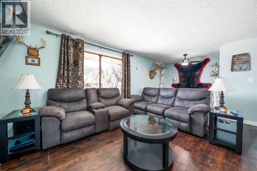 6105 50 Street, Taber, Alberta  T1G 1J7 - Photo 9 - A2308781