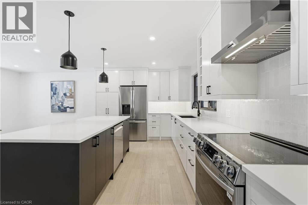 5135 Mulberry Drive, Burlington, Ontario  L7N 1V7 - Photo 7 - 40815487