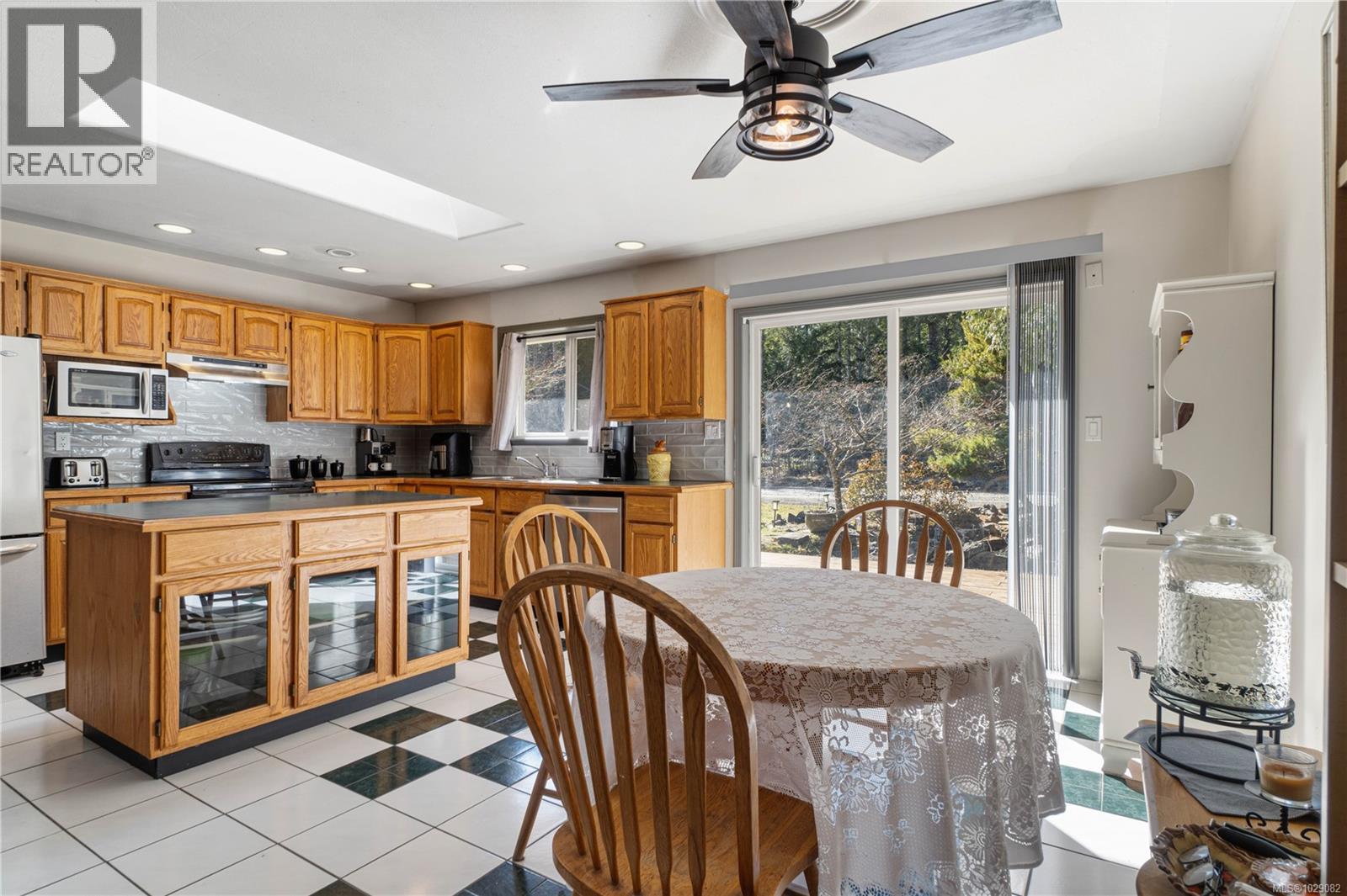 3829 Wild Rd, Whiskey Creek, British Columbia  V9K 1V6 - Photo 19 - 1029082