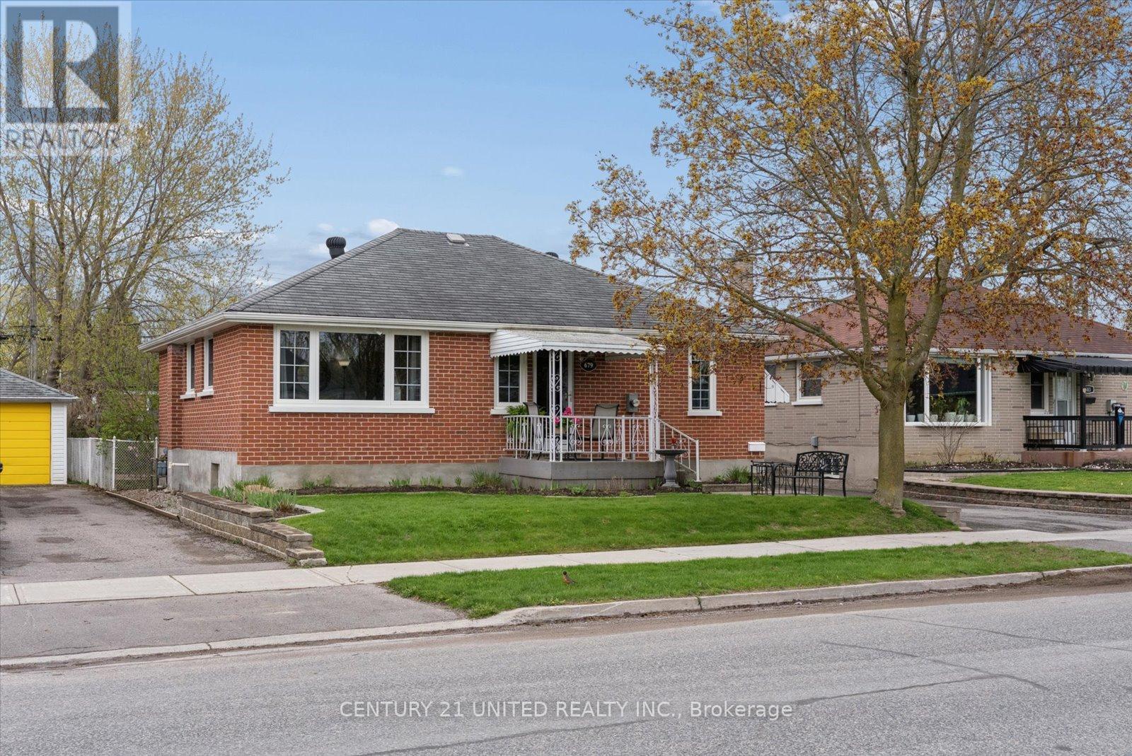 679 Bellaire Street, Peterborough, Ontario  K9J 3Y5 - Photo 1 - X13098498
