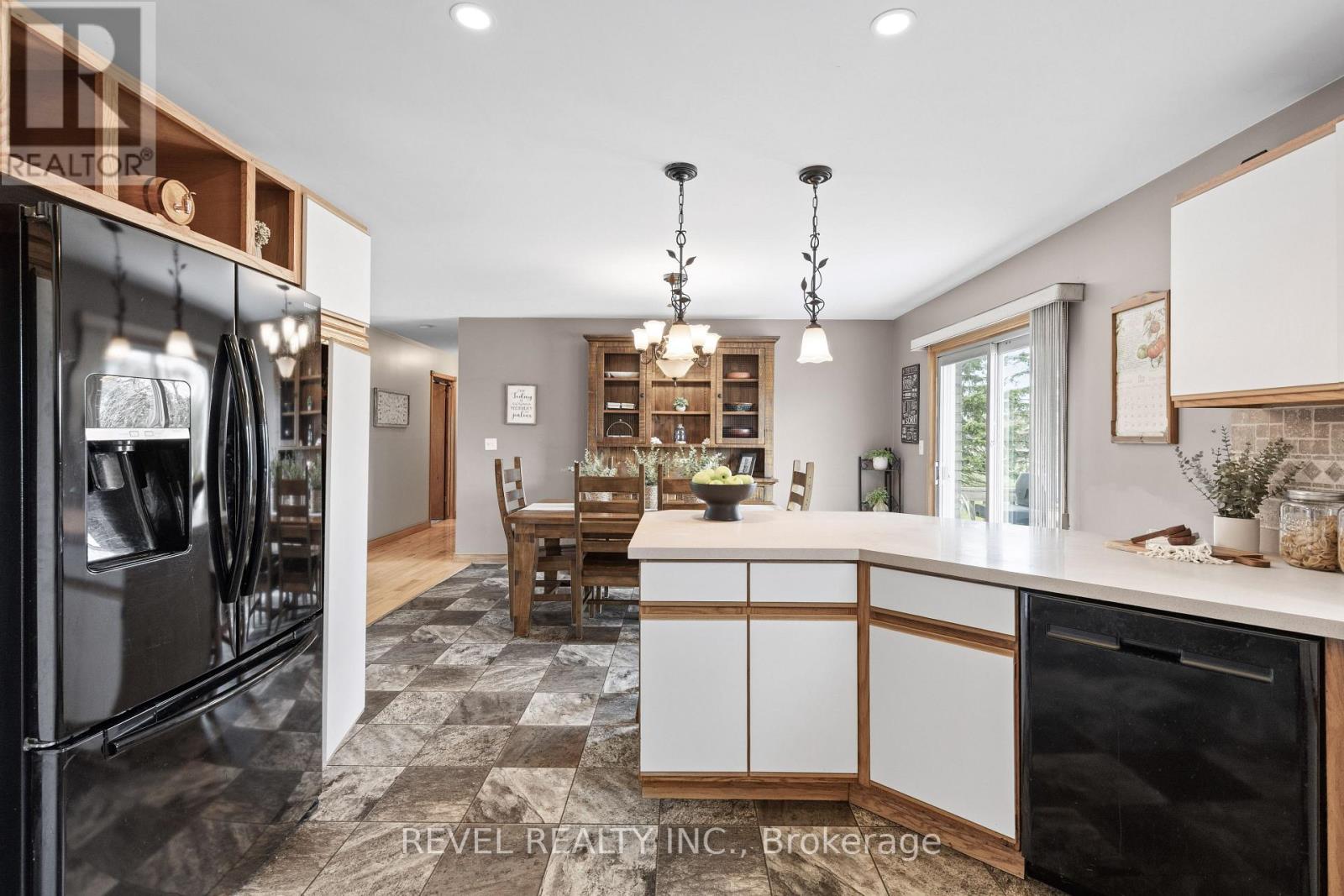 124 Highway 36 S, Kawartha Lakes, Ontario  K9V 4R4 - Photo 12 - X13098724