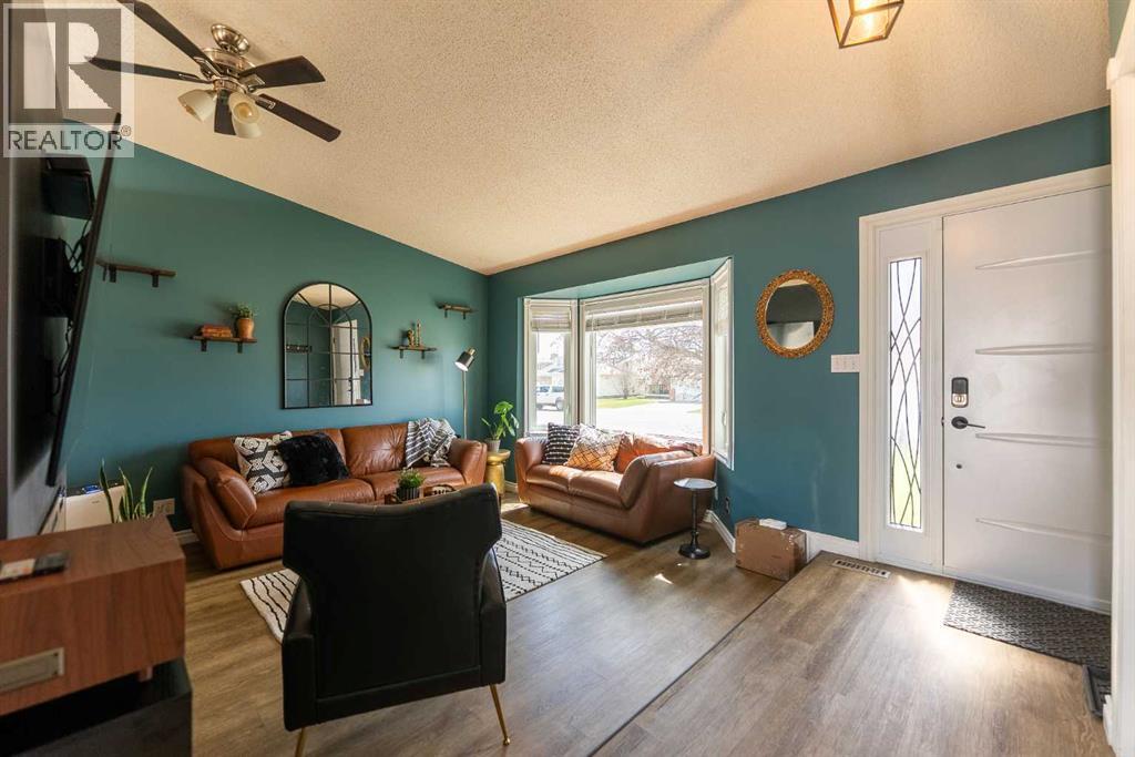 18 Dunlop Street, Red Deer, Alberta  T4R 2G6 - Photo 8 - A2308772