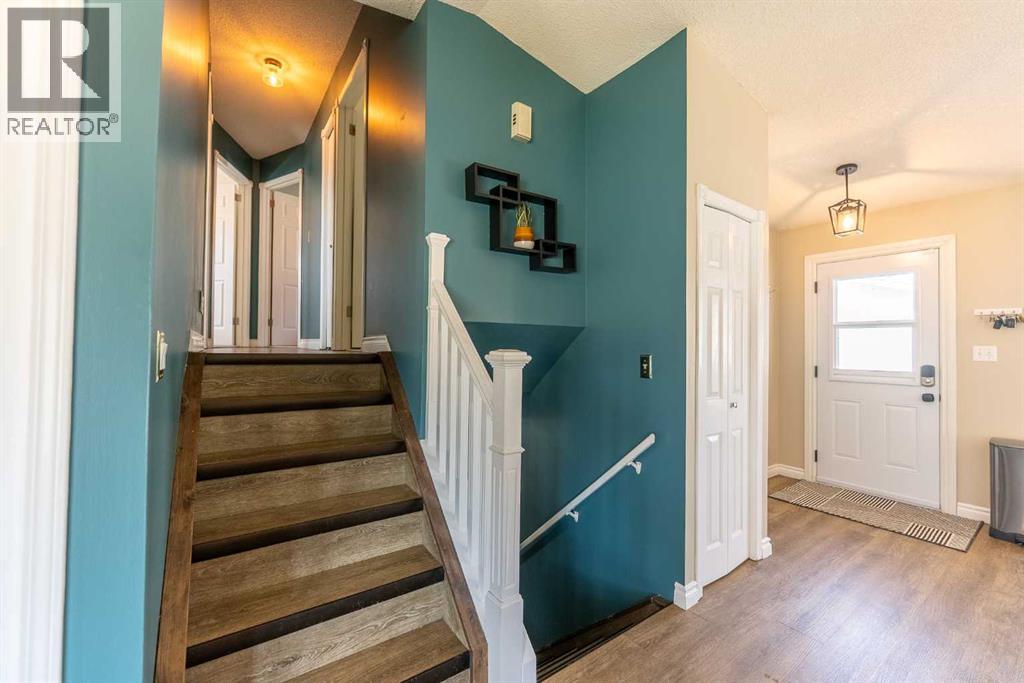 18 Dunlop Street, Red Deer, Alberta  T4R 2G6 - Photo 9 - A2308772