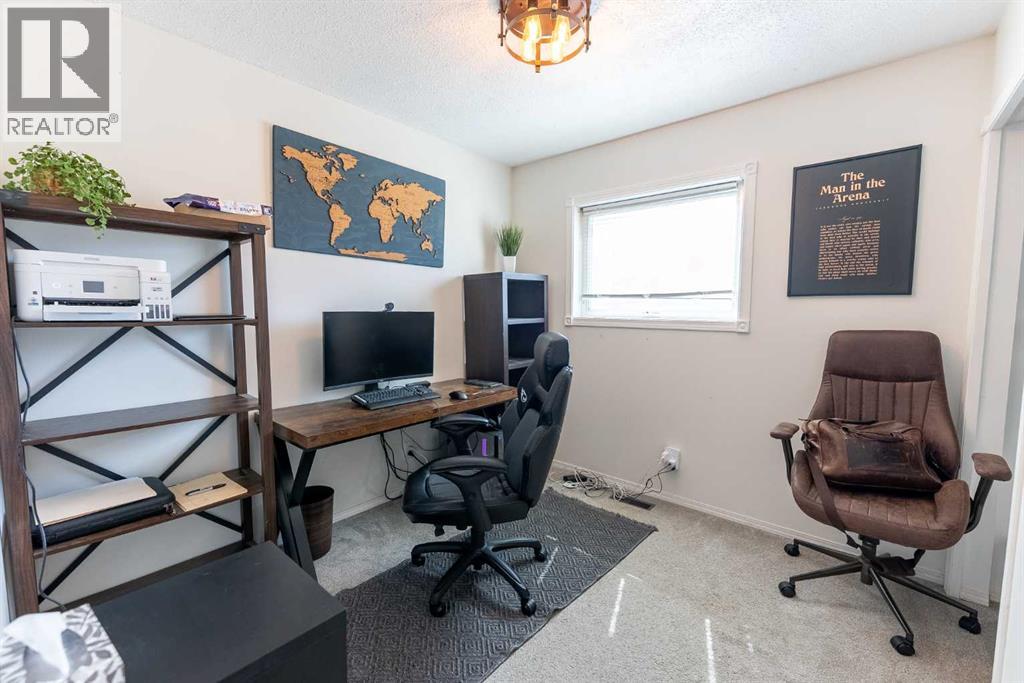18 Dunlop Street, Red Deer, Alberta  T4R 2G6 - Photo 25 - A2308772