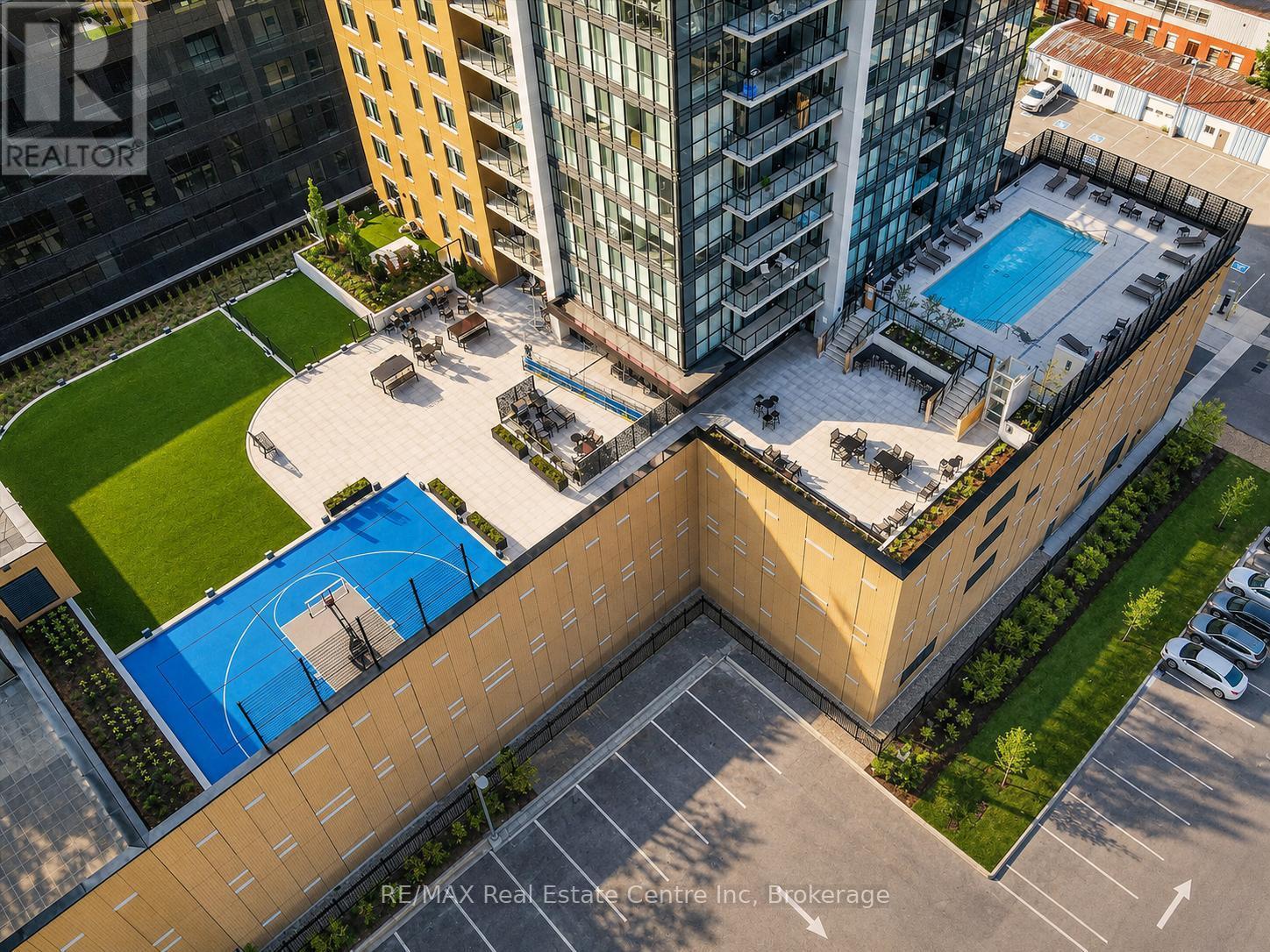 1209 - 108 Garment Street, Kitchener, Ontario  N2G 0E2 - Photo 3 - X13098526