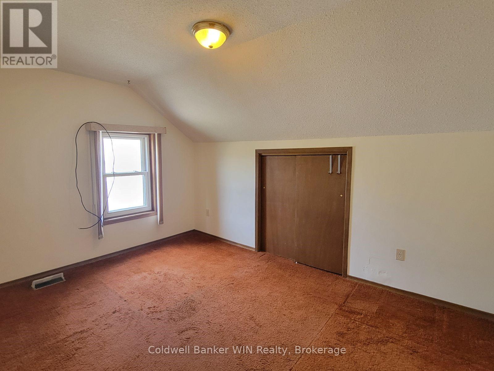 120 King Street E, Wellington North, Ontario  N0G 2L2 - Photo 13 - X13098762