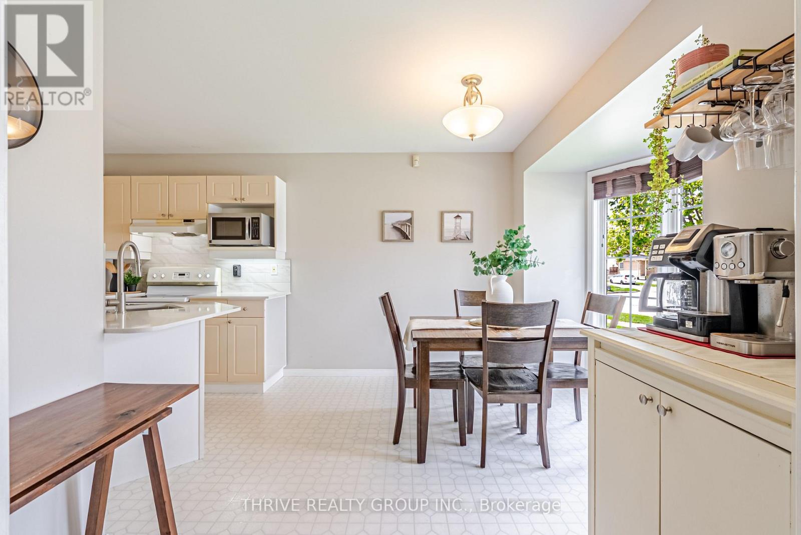 178 Vaubois Place, London East, Ontario  N5V 4A5 - Photo 4 - X13098560