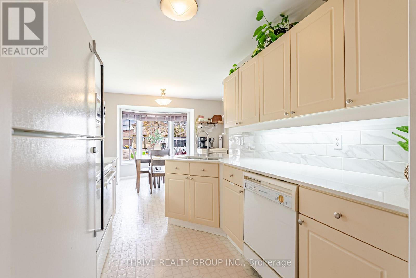 178 Vaubois Place, London East, Ontario  N5V 4A5 - Photo 8 - X13098560