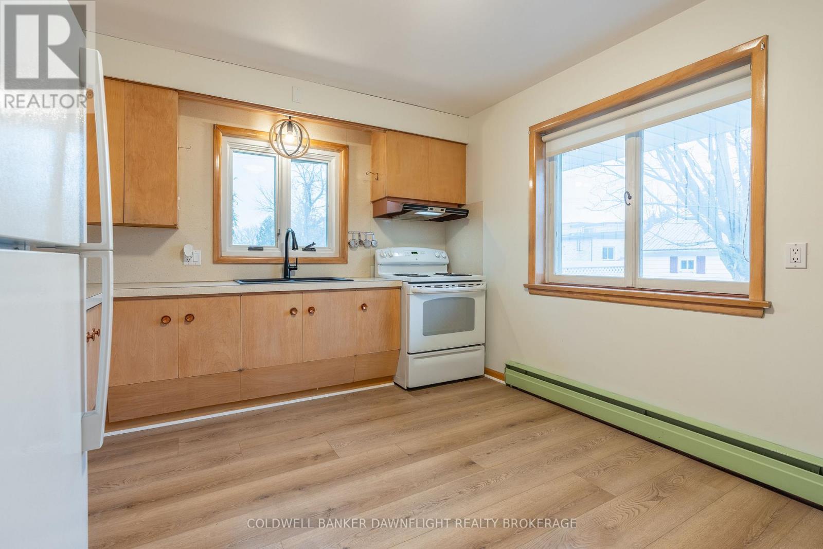 394 William Street, South Huron, Ontario  N0M 1S2 - Photo 3 - X13098612