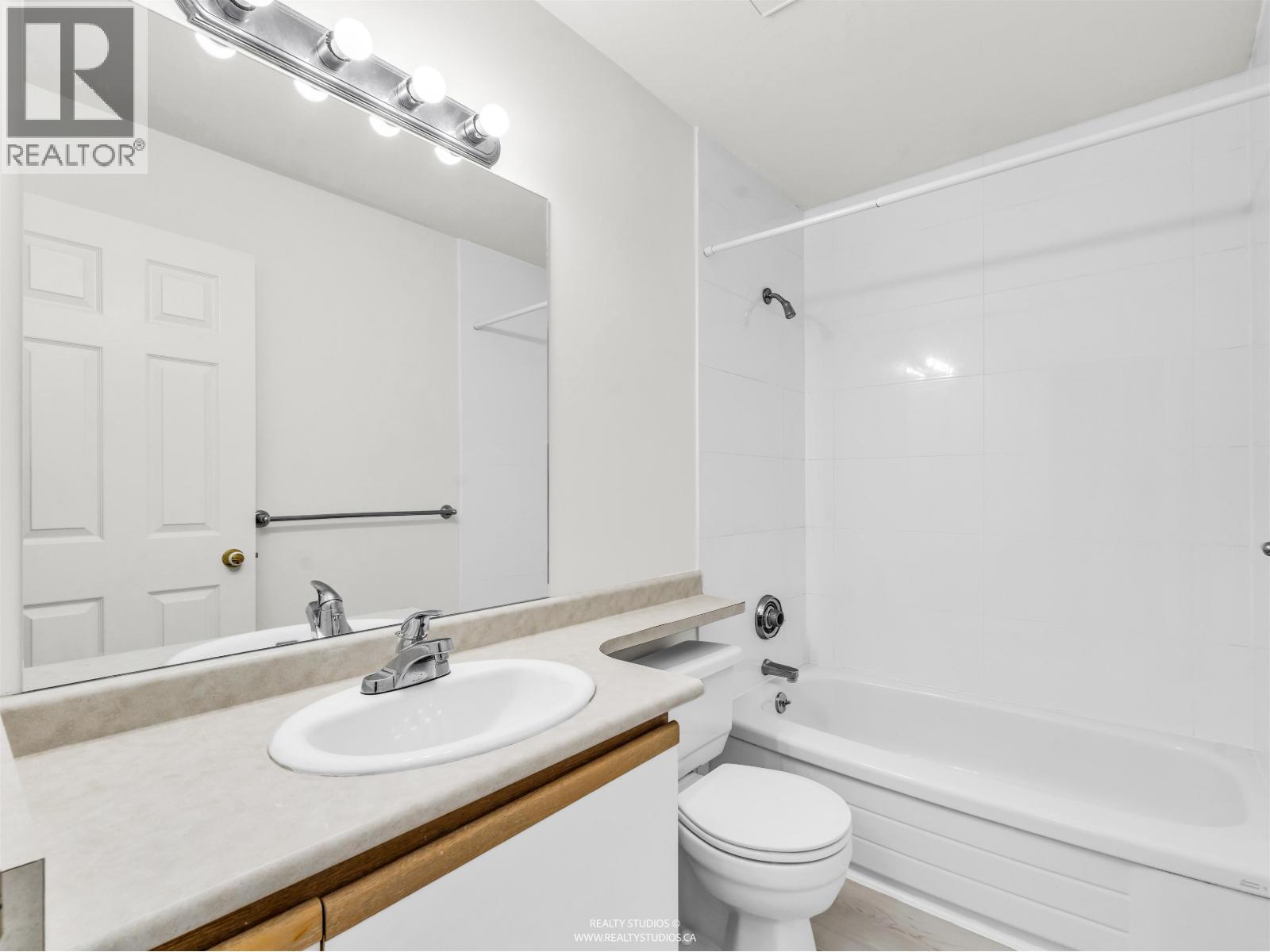 3305 Clive Avenue, Vancouver, British Columbia  V5R 4V4 - Photo 16 - R3120883