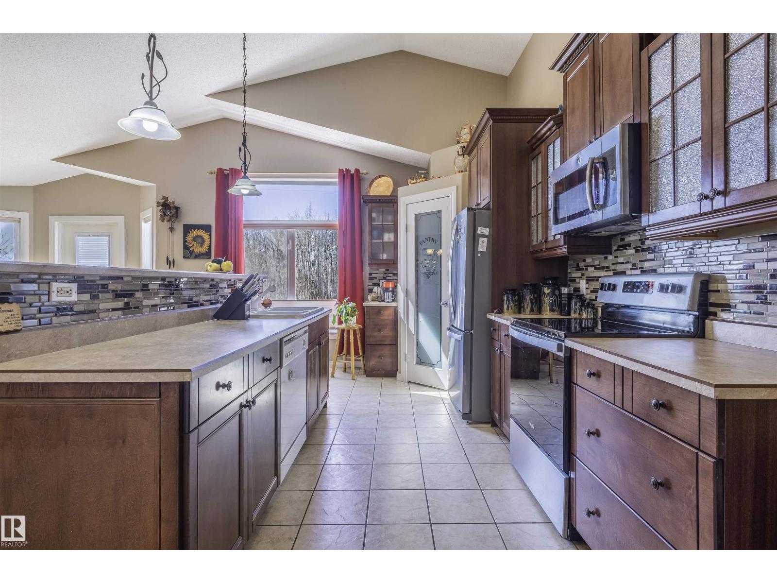 4431 48 Av, Clyde, Alberta  T0G 2J0 - Photo 2 - E4486351