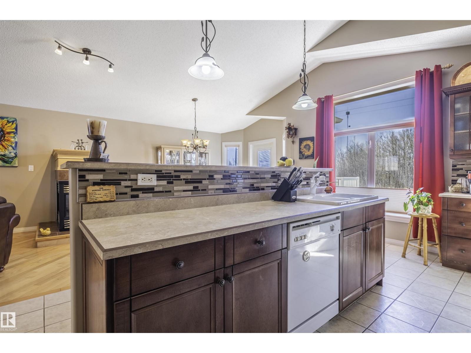 4431 48 Av, Clyde, Alberta  T0G 2J0 - Photo 6 - E4486351