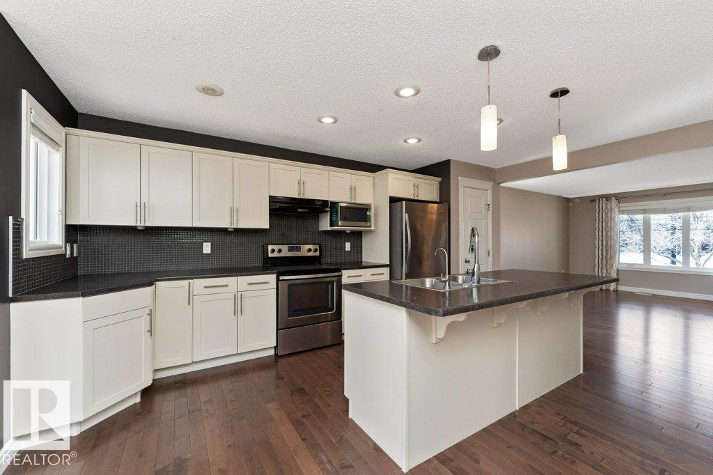 2146 Trumpeter Wy Nw, Edmonton, Alberta  T5S 0G4 - Photo 12 - E4486354