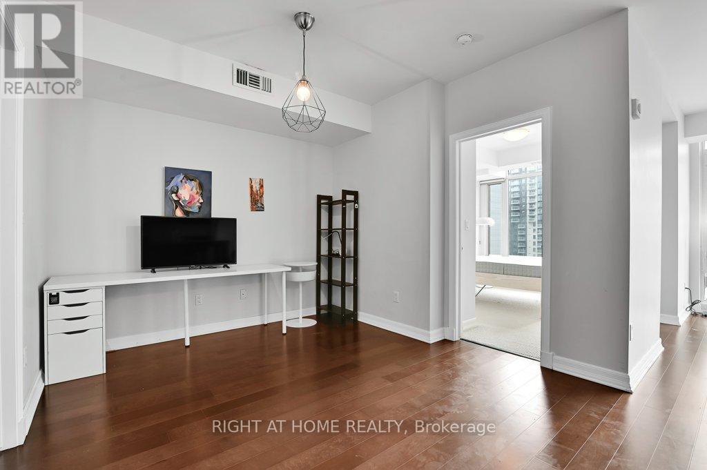1406 - 238 Besserer Street, Ottawa, Ontario  K1N 6B1 - Photo 19 - X13098740