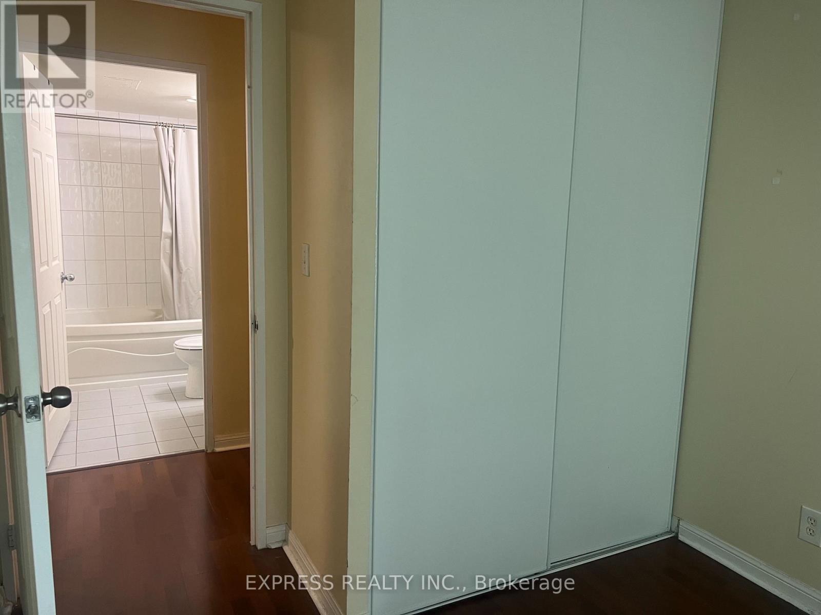 1110 - 18 Lee Centre Drive, Toronto, Ontario  M1H 3H5 - Photo 12 - E13000724