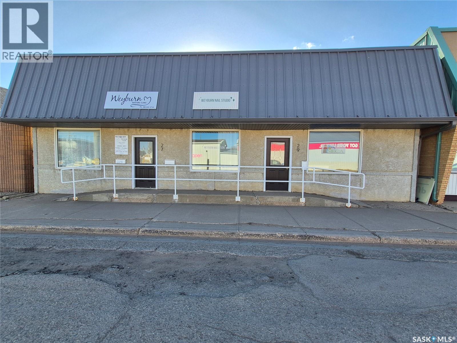 27-29 5th Street, Weyburn, Saskatchewan  S4H 0Y9 - Photo 1 - SK035288
