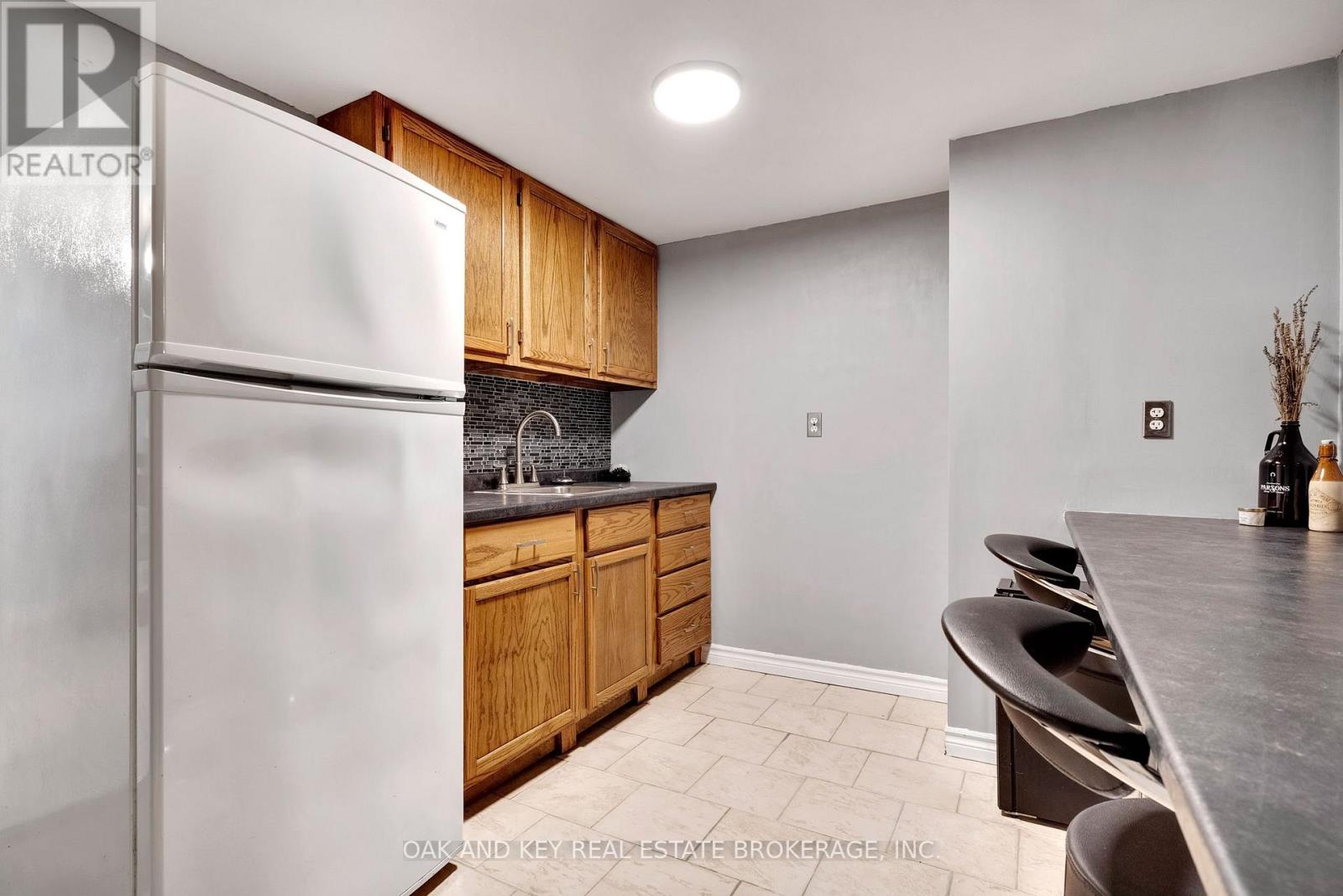 63 Dundee Court, London South, Ontario  N6C 5E4 - Photo 23 - X12911122