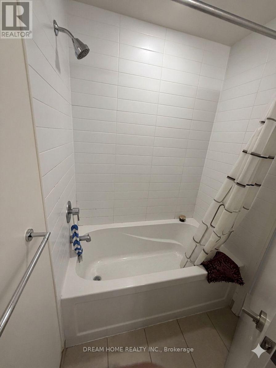 2902 - 30 Roehampton Avenue, Toronto, Ontario  M4P 0B9 - Photo 6 - C13098518