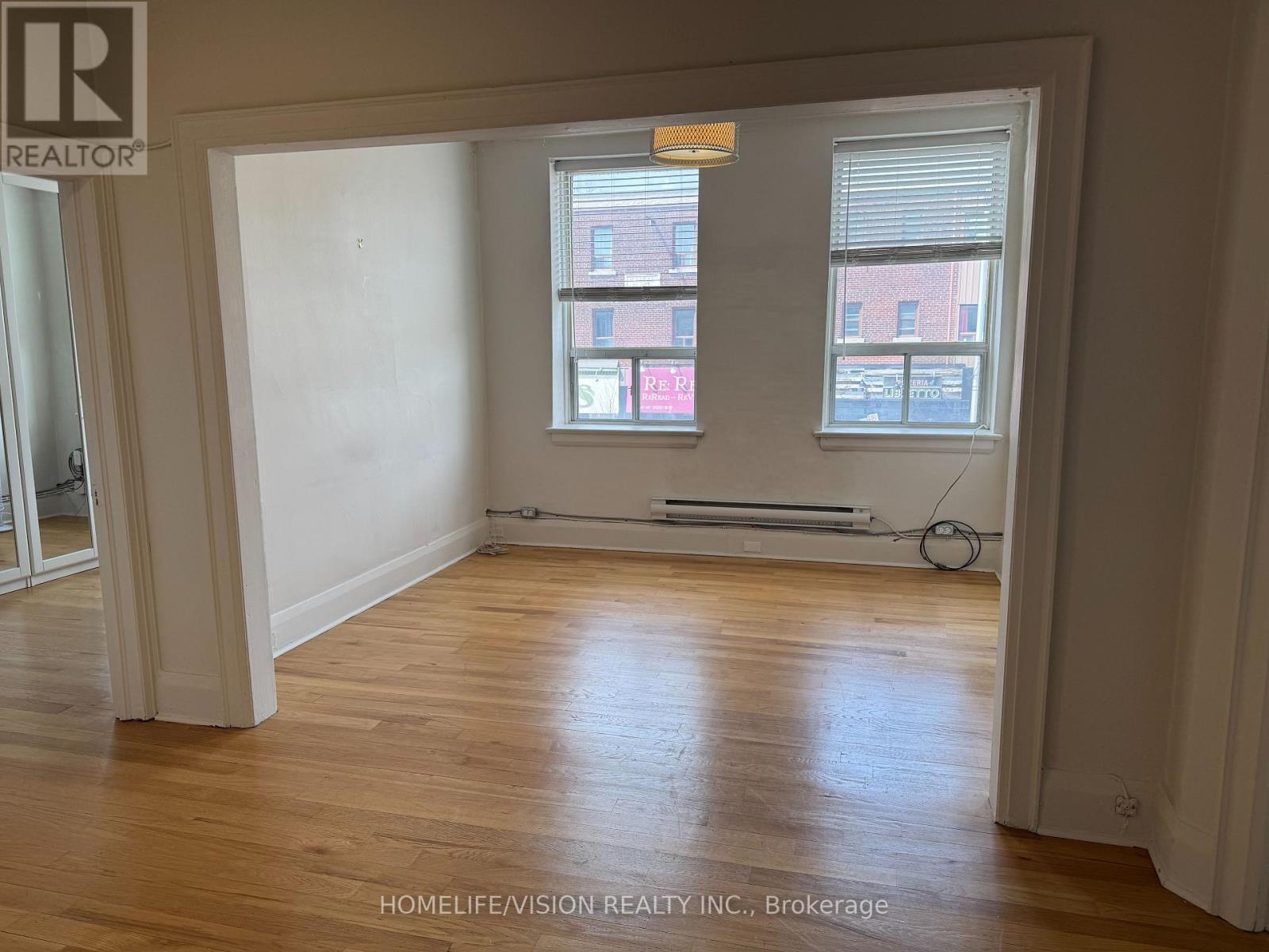 Apt #1 - 555 Danforth Avenue, Toronto, Ontario  M4K 1P7 - Photo 10 - E13098502