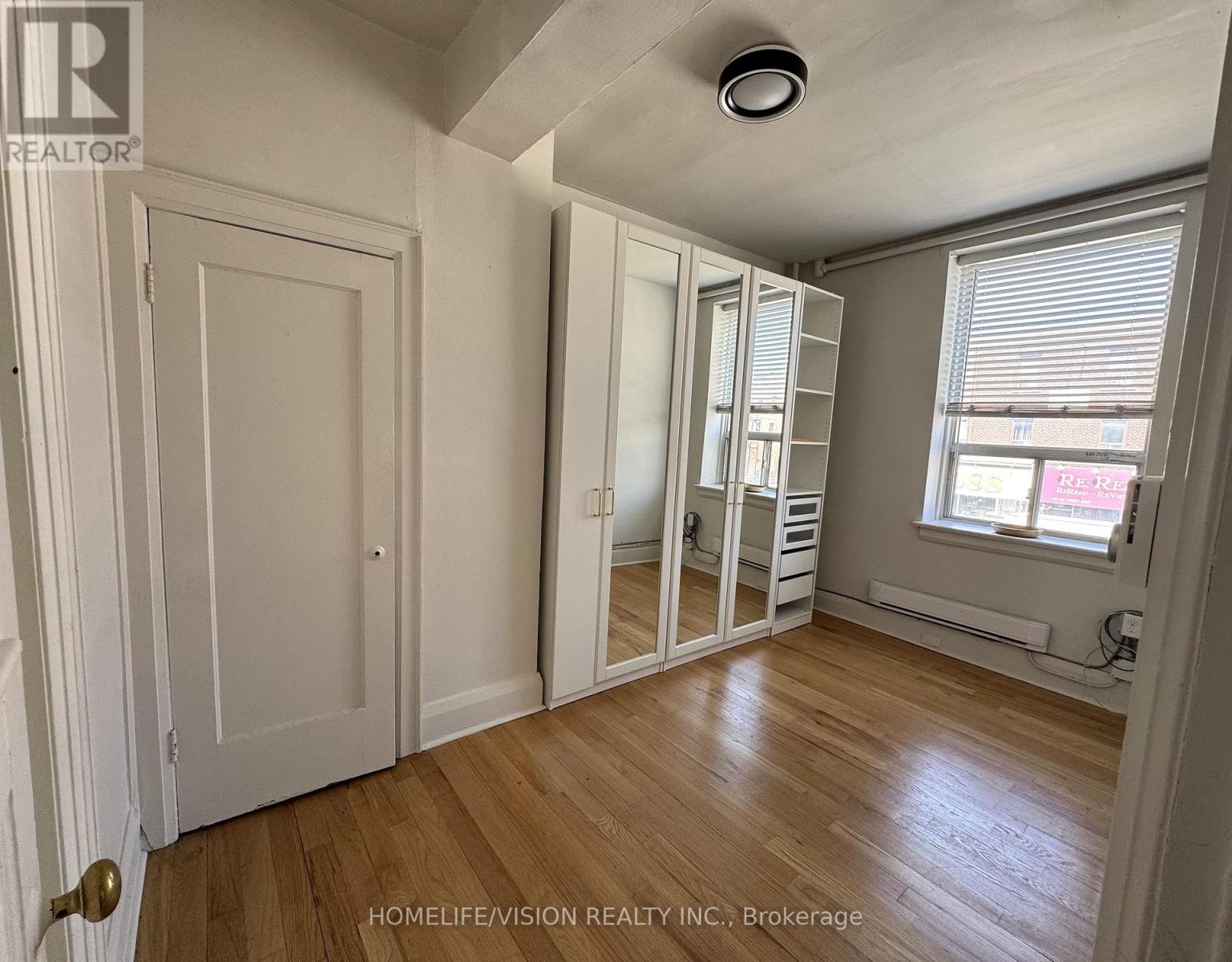 Apt #1 - 555 Danforth Avenue, Toronto, Ontario  M4K 1P7 - Photo 8 - E13098502