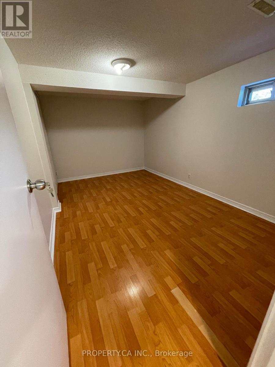 66 Ardgowan Crescent, Toronto, Ontario  M1V 1B3 - Photo 4 - E13098574