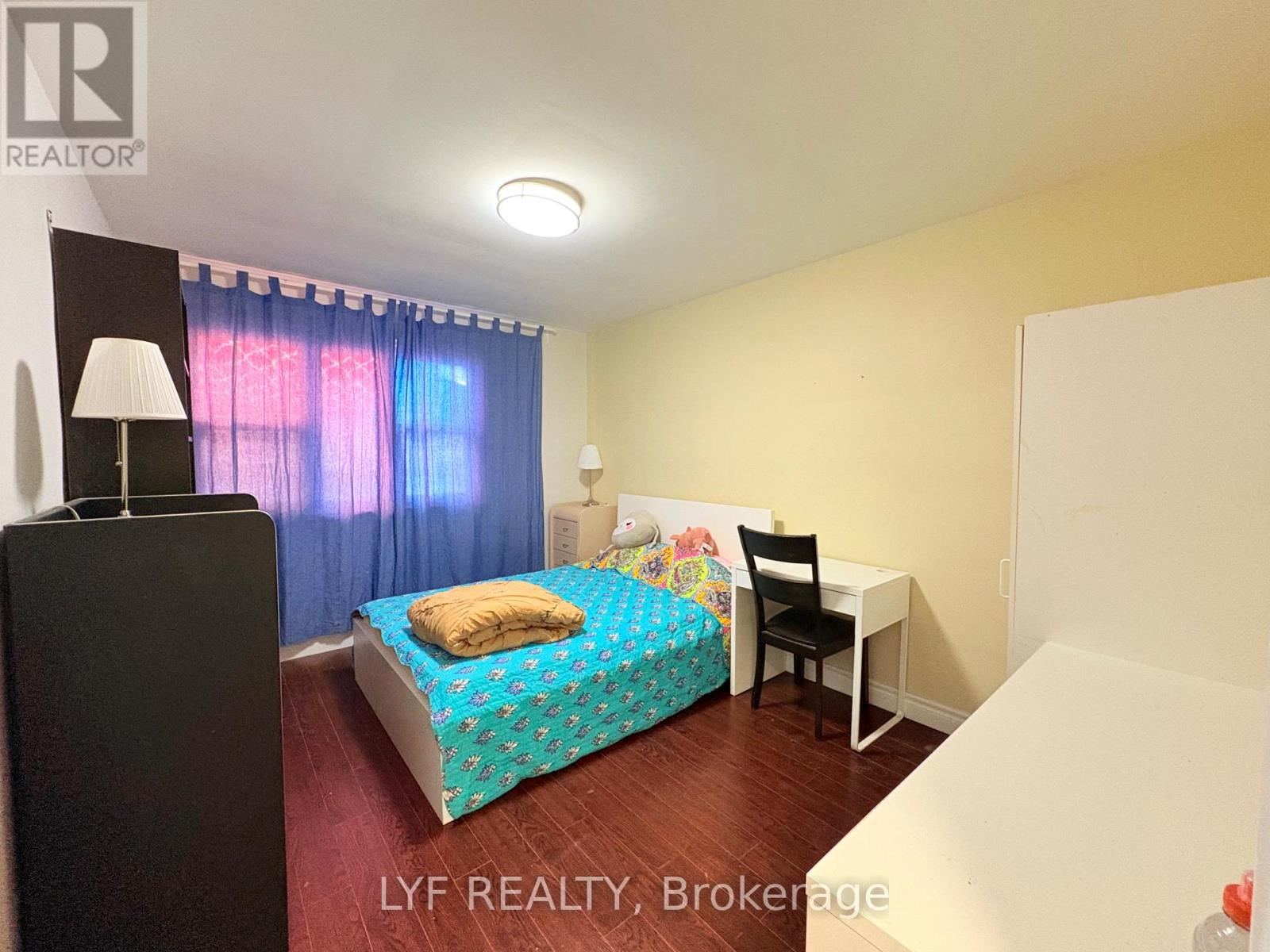 Rm A - 22 Ivordale Crescent, Toronto, Ontario  M1R 2W6 - Photo 11 - E13098700