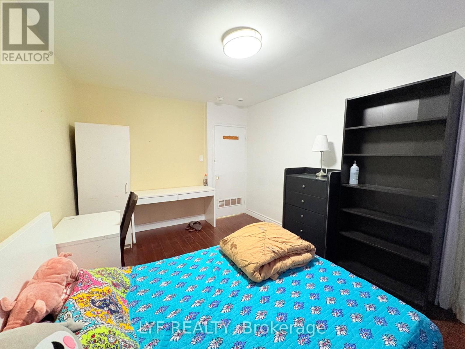 Rm A - 22 Ivordale Crescent, Toronto, Ontario  M1R 2W6 - Photo 15 - E13098700