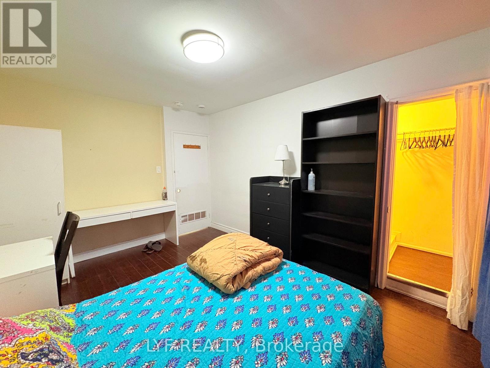 Rm A - 22 Ivordale Crescent, Toronto, Ontario  M1R 2W6 - Photo 16 - E13098700