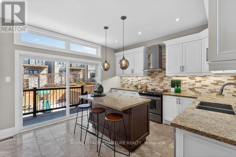 61b Bexhill Avenue, Toronto, Ontario  M1L 3B7 - Photo 15 - E13098722