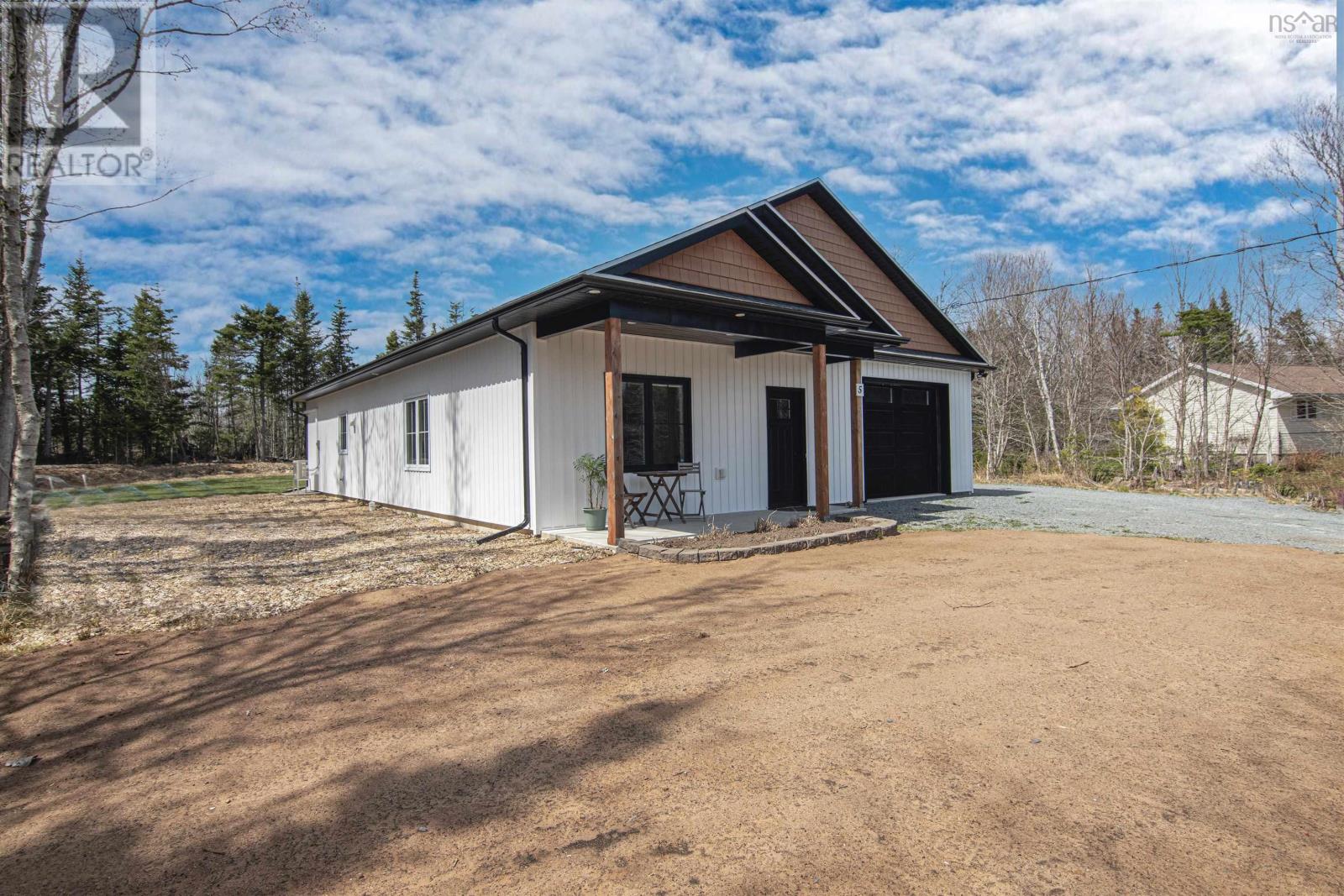 5 Harmes Drive, Eastern Passage, Nova Scotia  B3G 1J7 - Photo 3 - 202610125