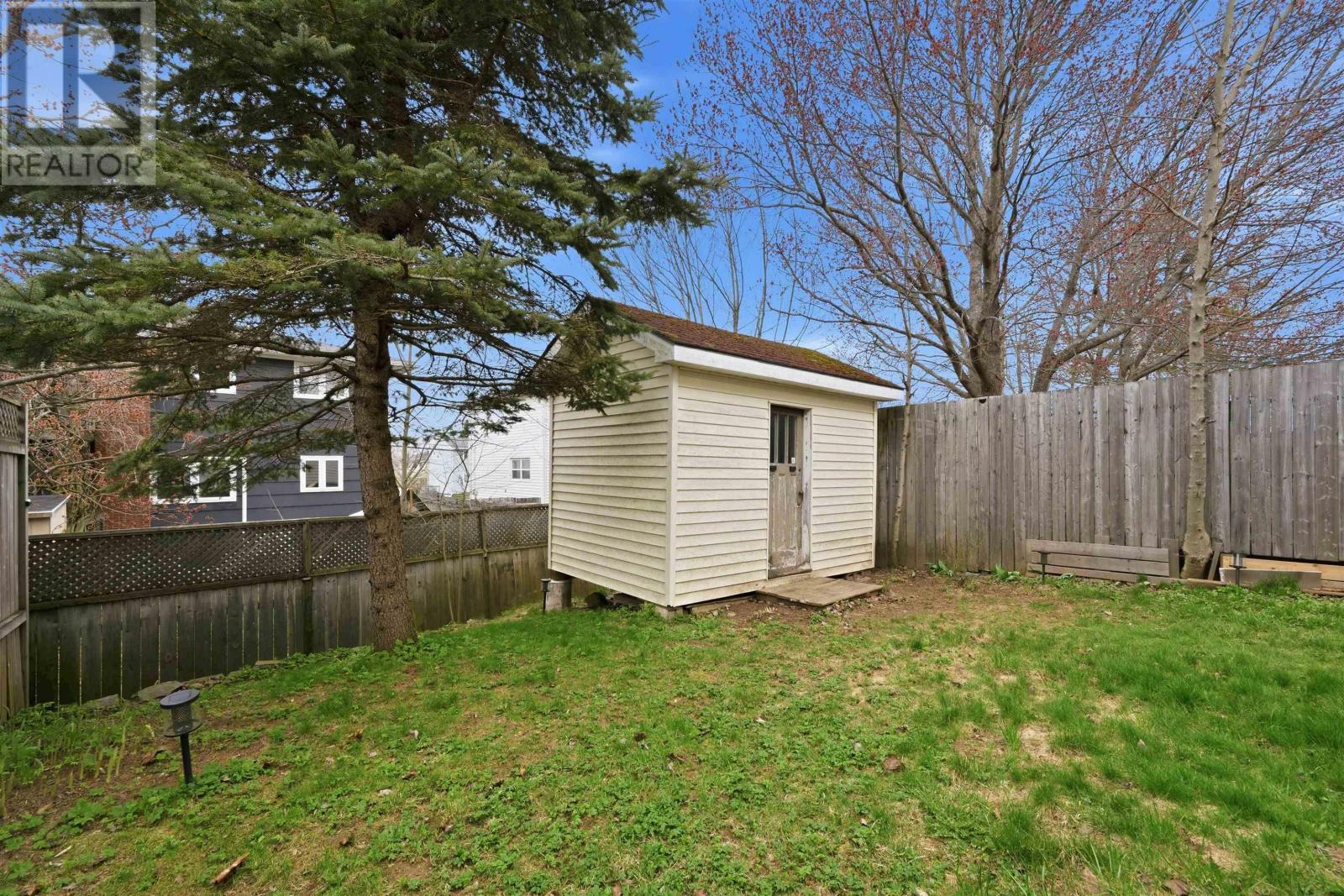 18 Roblea Drive, Dartmouth, Nova Scotia  B2W 1Y7 - Photo 39 - 202610128
