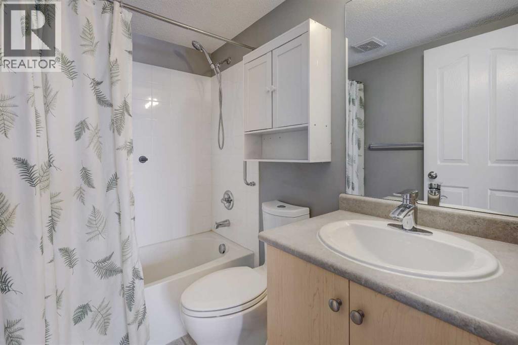 7303, 304 Mackenzie Way Sw, Airdrie, Alberta  T4B 3H7 - Photo 24 - A2296988
