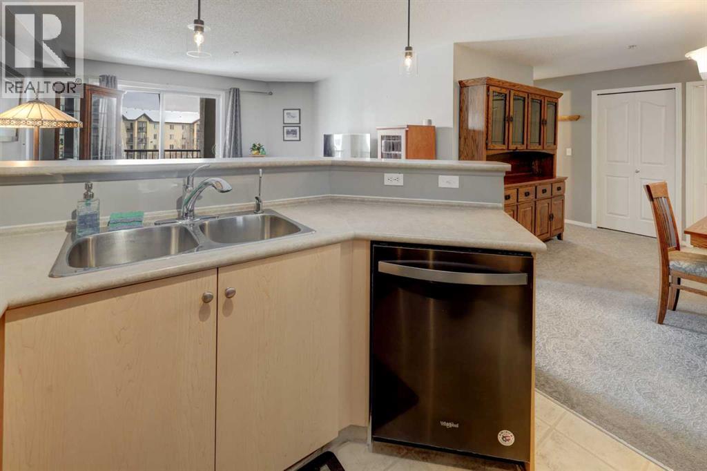 7303, 304 Mackenzie Way Sw, Airdrie, Alberta  T4B 3H7 - Photo 13 - A2296988