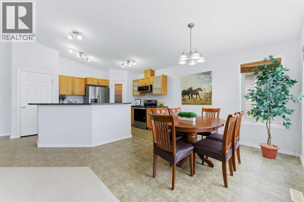 40 Royal Birch Mount Nw, Calgary, Alberta  T3G 5W9 - Photo 22 - A2302635