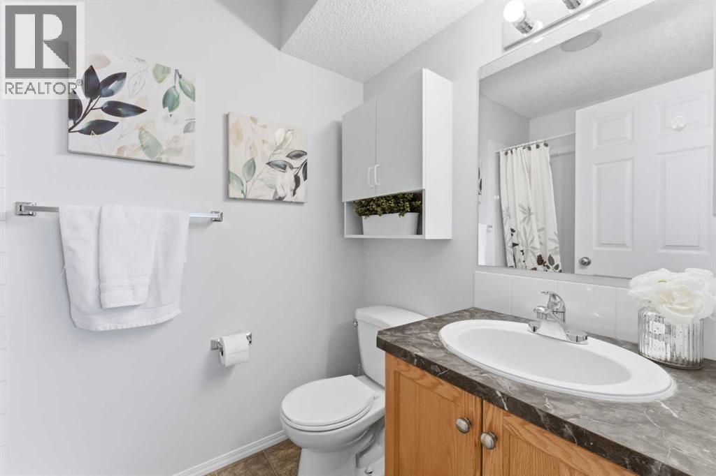 40 Royal Birch Mount Nw, Calgary, Alberta  T3G 5W9 - Photo 32 - A2302635