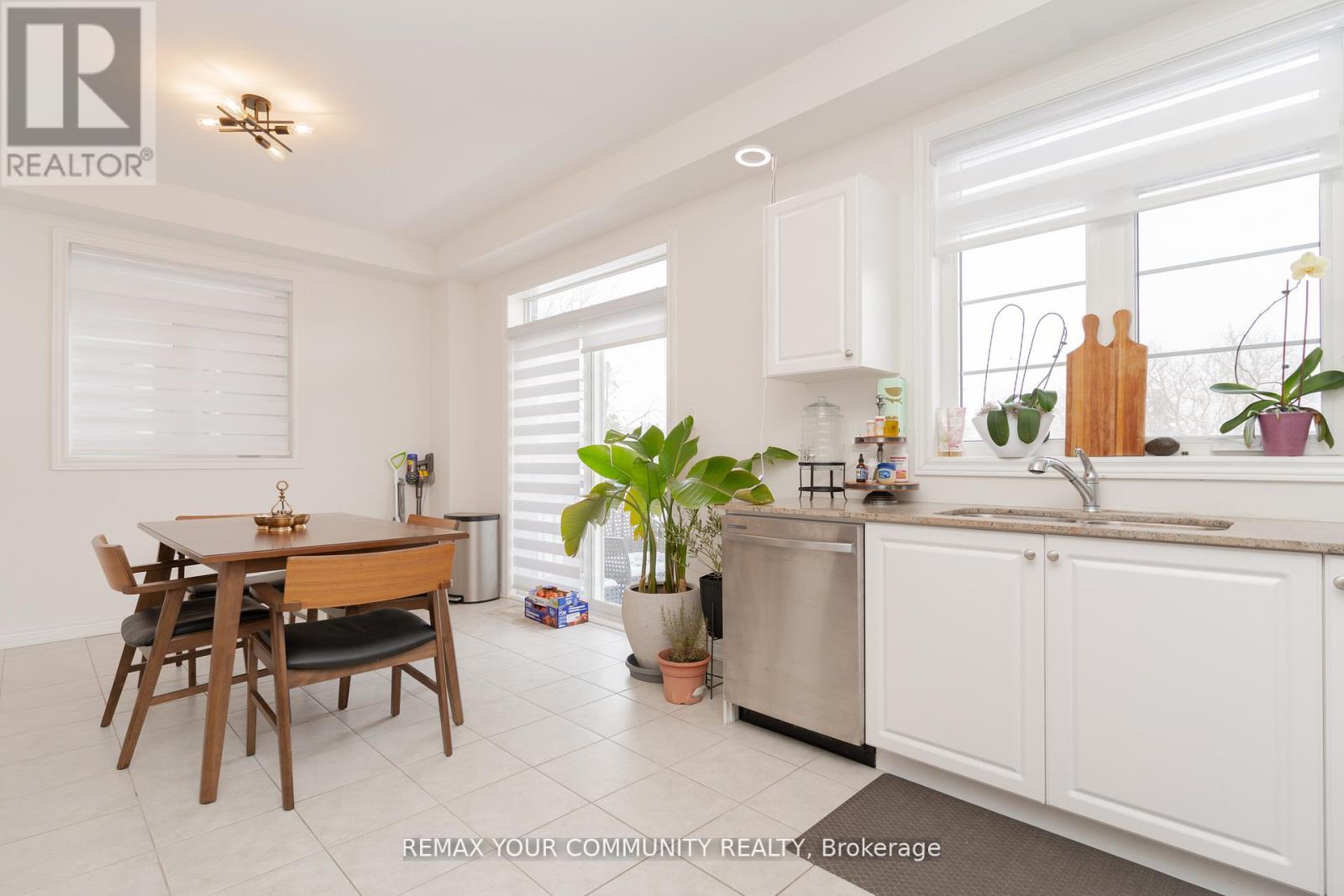 12 Globemaster Lane, Richmond Hill, Ontario  L4E 1H3 - Photo 18 - N13098476
