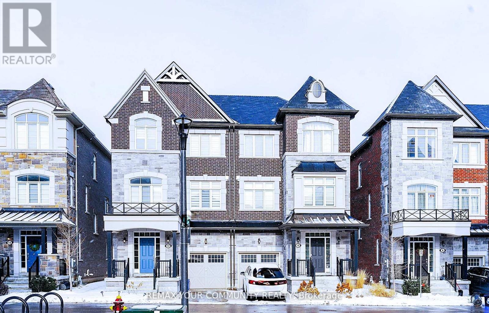 12 Globemaster Lane, Richmond Hill, Ontario  L4E 1H3 - Photo 2 - N13098476