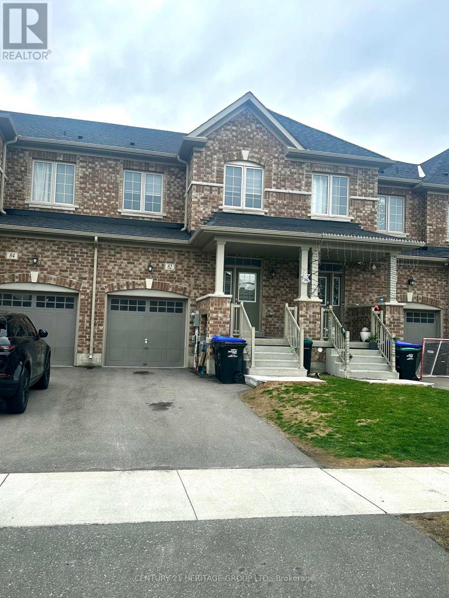 82 FERRAGINE CRESCENT, bradford west gwillimbury (bradford), Ontario