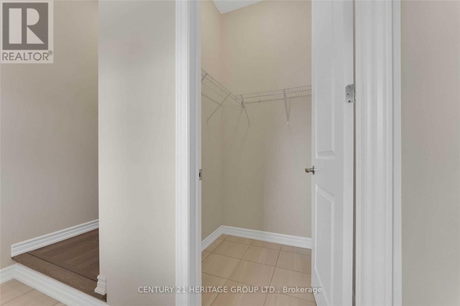 82 Ferragine Crescent, Bradford West Gwillimbury (Bradford), Ontario  L3Z 4K2 - Photo 15 - N13098614