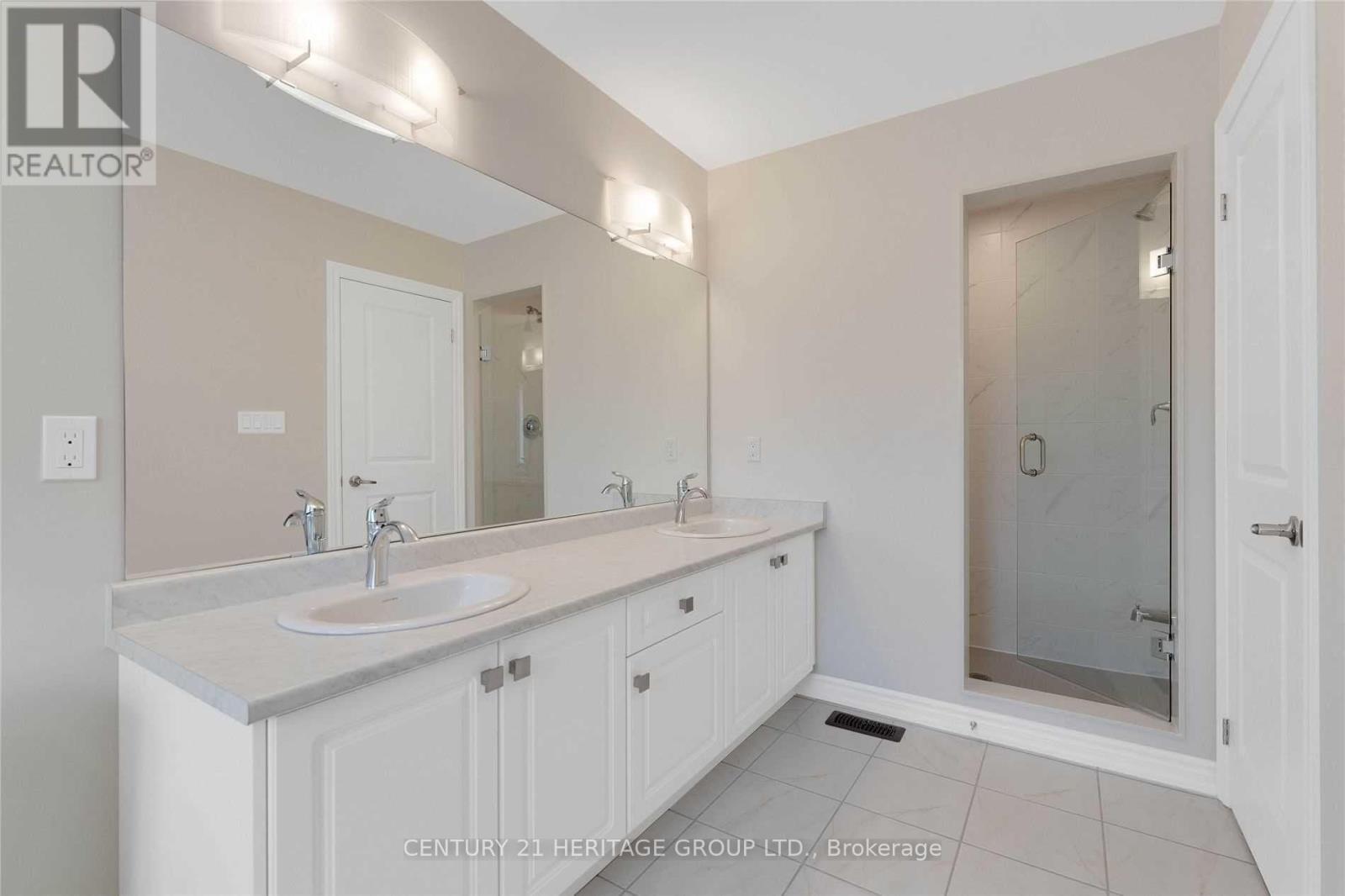 82 Ferragine Crescent, Bradford West Gwillimbury (Bradford), Ontario  L3Z 4K2 - Photo 18 - N13098614